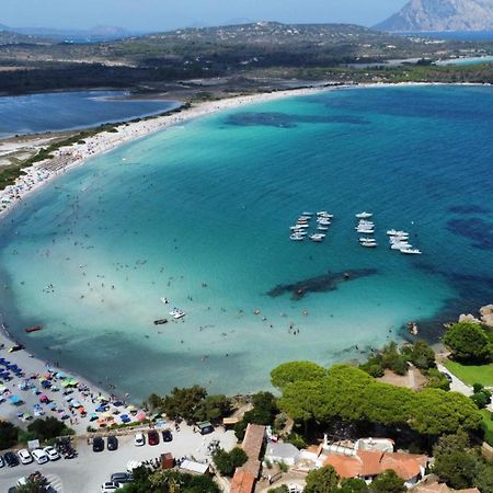 Case Vacanze Villa Rosita San Teodoro  Exterior foto