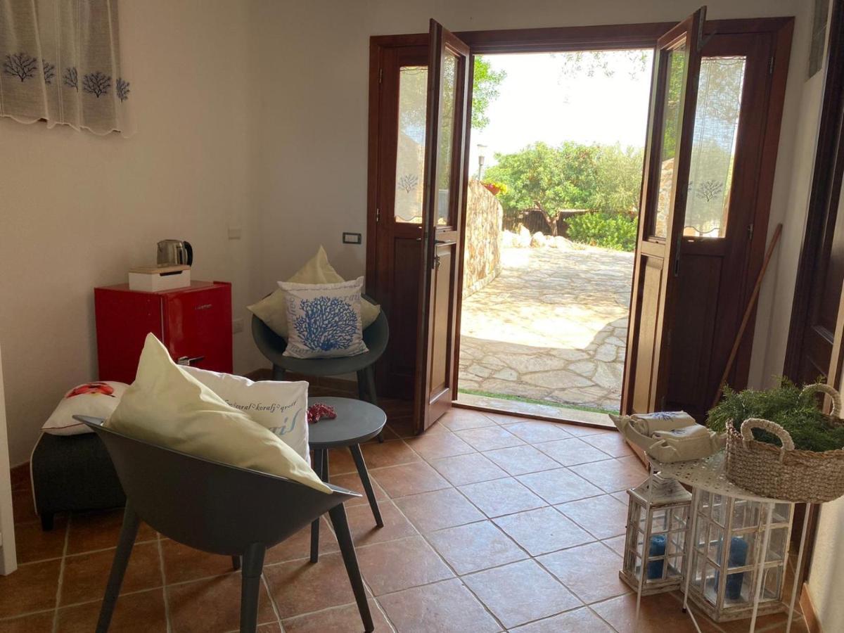 Case Vacanze Villa Rosita San Teodoro  Exterior foto