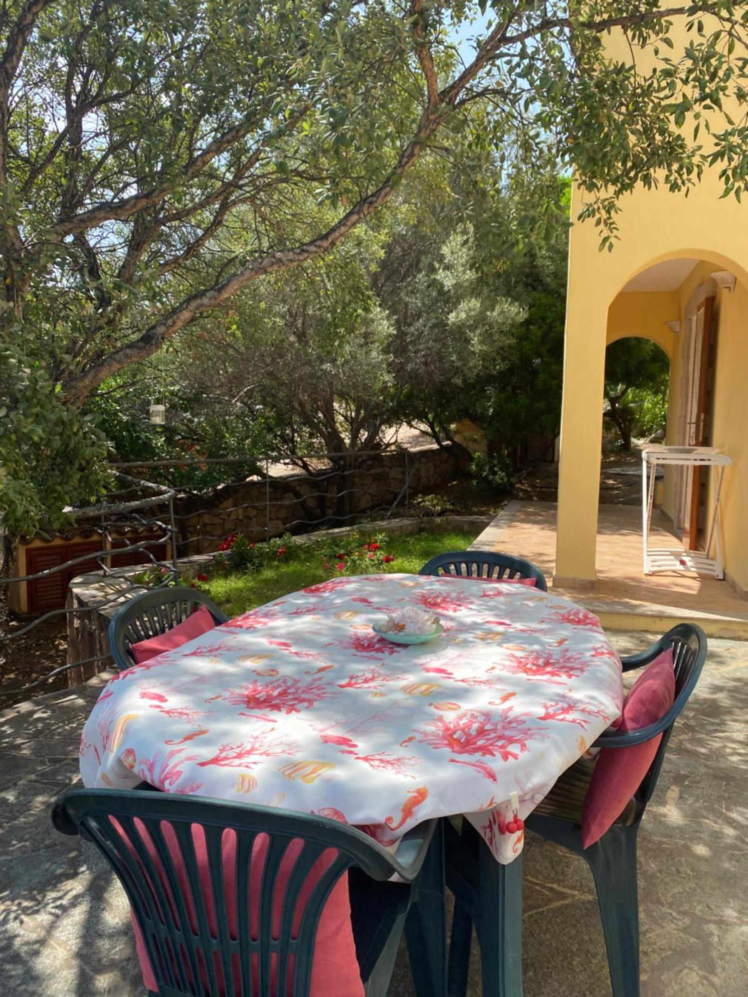 Case Vacanze Villa Rosita San Teodoro  Exterior foto