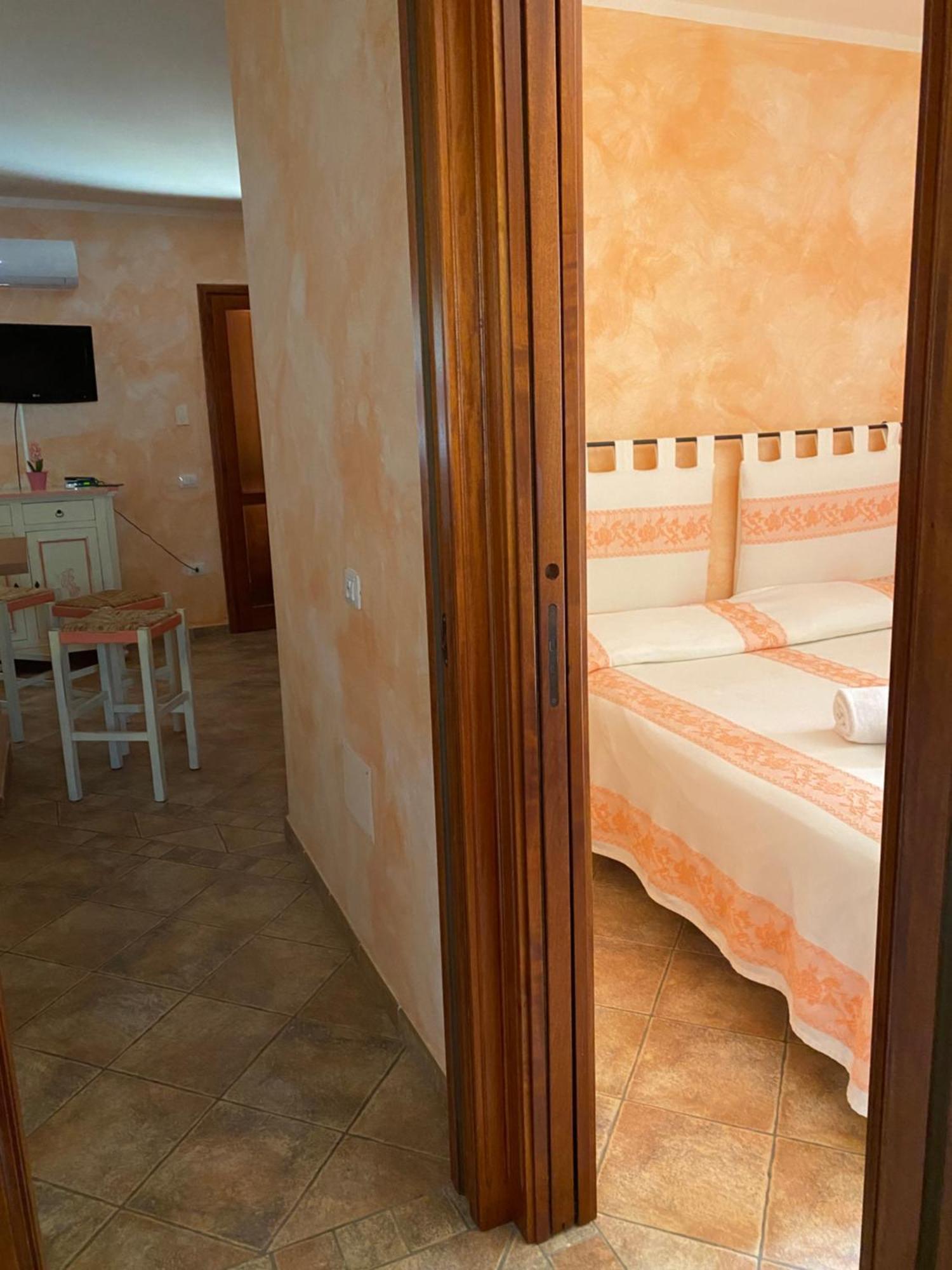 Case Vacanze Villa Rosita San Teodoro  Exterior foto